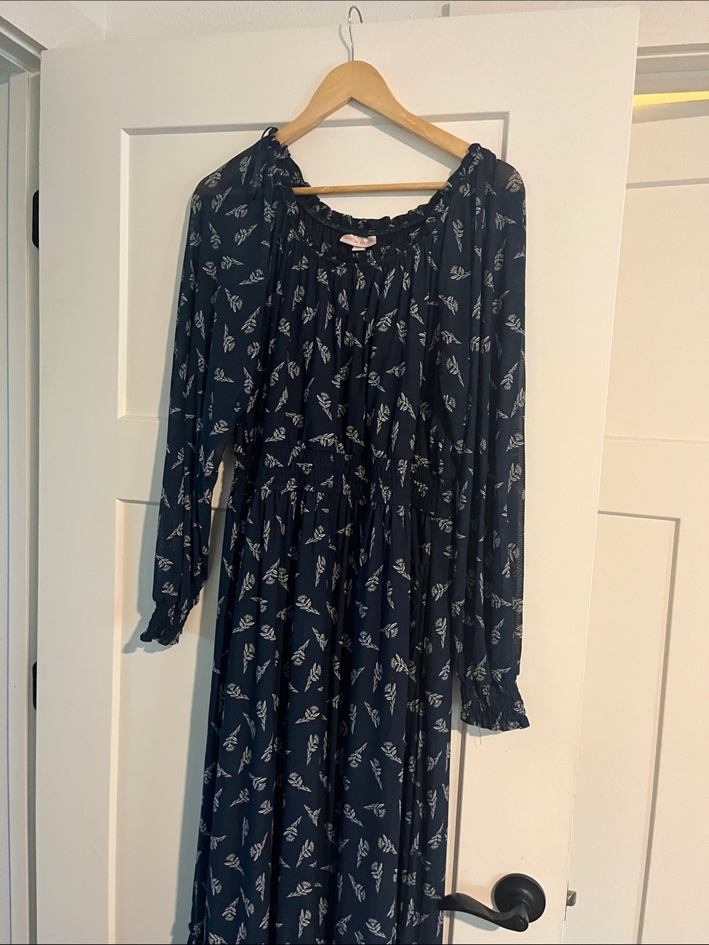Knox Rose Navy and White Long Sleeve Maxi Dress